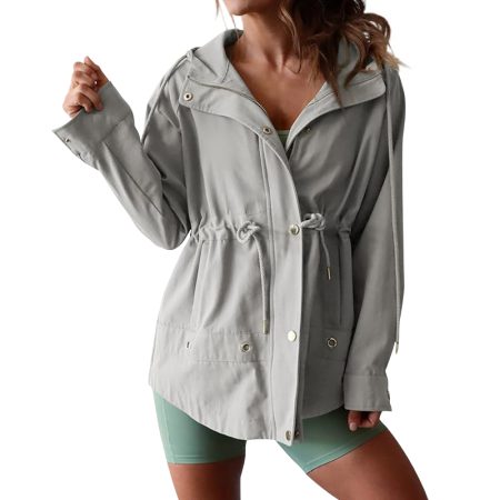 womens-windproof-hooded-jacket