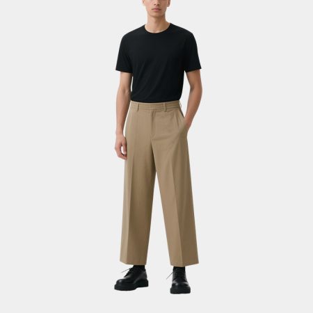 mens-classic-chinos-are-comfortable-and-versatile