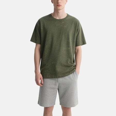 olive-green-oversized-tee-grey-shorts-set-mens-summer-casual-outfit