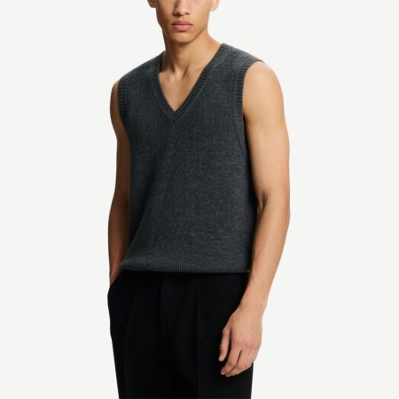 simple-solid-color-v-neck-mens-knitted-vest