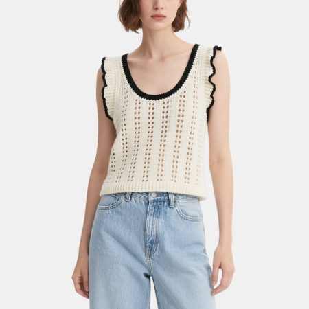 womens-knitted-vest-with-ruffled-contrasting-hollow